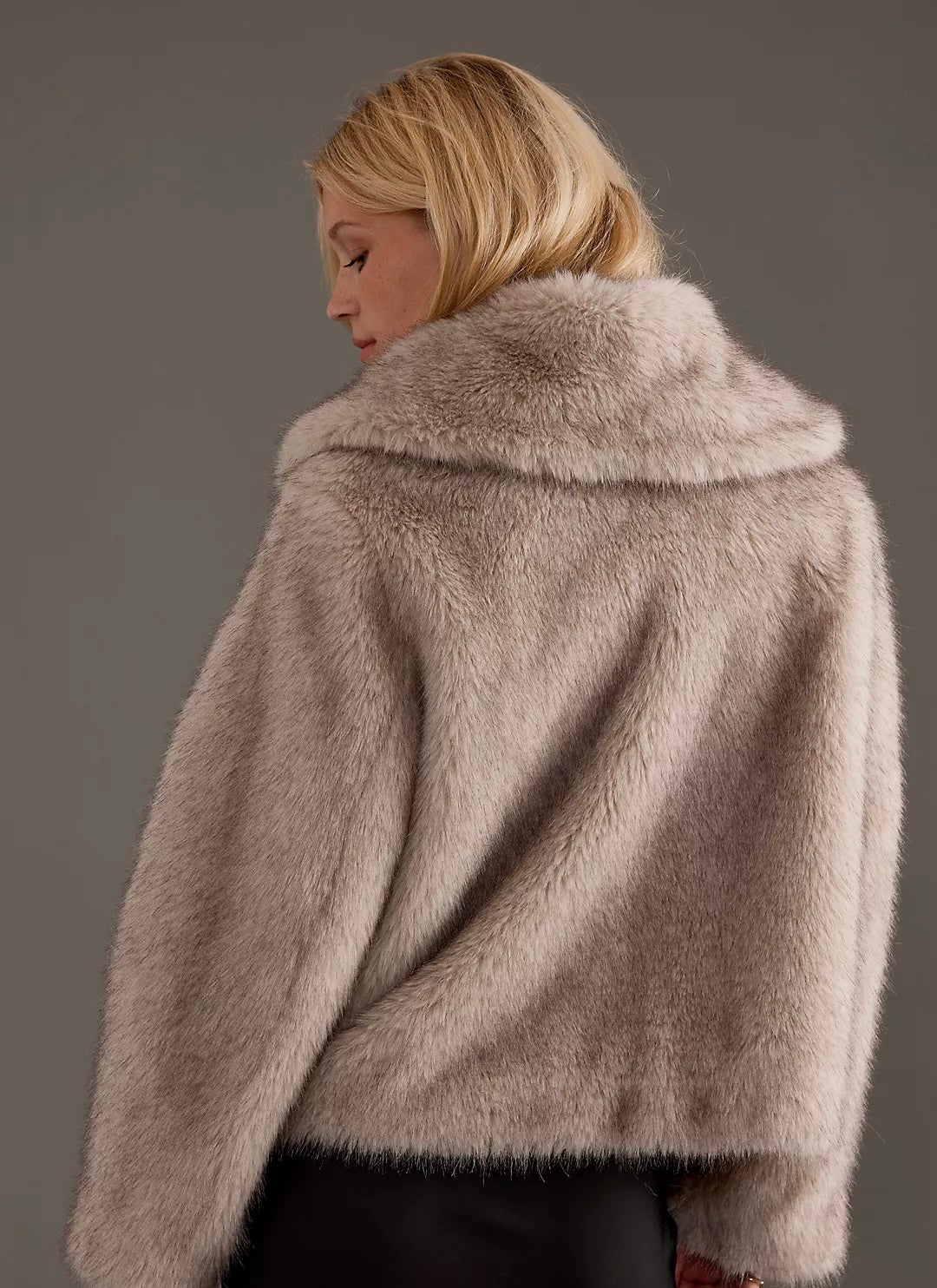 Iselin™️- Faux Fur Coat